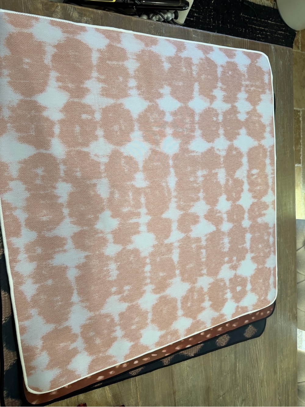 Pink and White Tie-Dye Mahjong Mat with White Piping